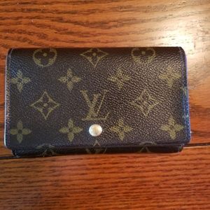 Louis Vuitton Tressor wallet